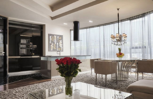 Hotel Emirates - Photo 13