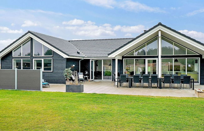 18 Person Holiday Home in Norre Nebel - Foto 36