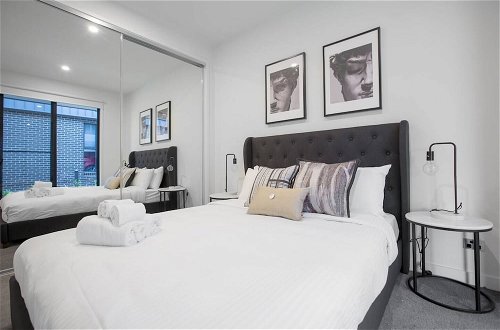 Photo 3 - Delightful Townhouse Stay@moonee Ponds + Parking