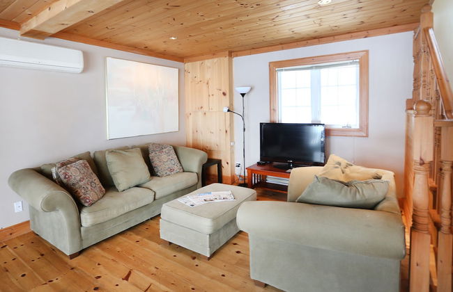 Muskoka Cottage Beautiful Lake View - Photo 6