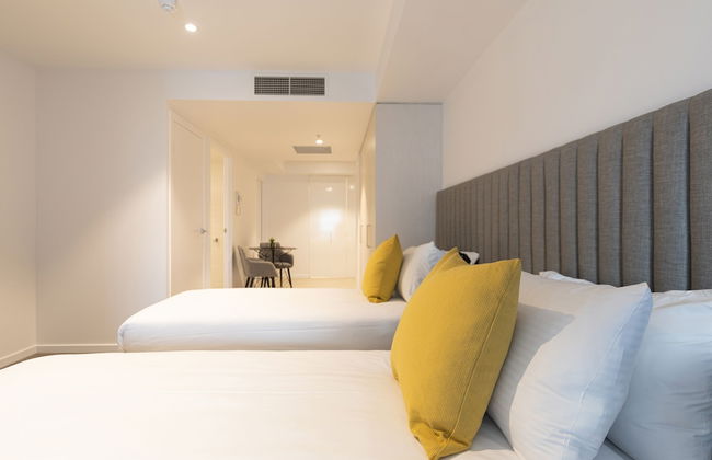 Linton Hotel - Photo 10