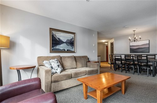 Foto 6 - CENTRALLY Located 3-Br Home | TRUE Ski In/Out | FREE access to Pools & Hot Tubs