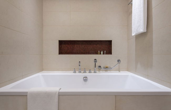 Fraser Suites Doha - Photo 29