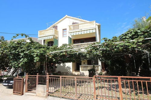 Photo 9 - Family Ground Floor Apartment, Close to the Beach