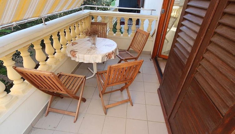 Photo 1 - Family Ground Floor Apartment, Close to the Beach