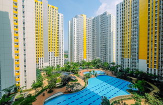 Photo 2 - Modern 2BR Apartment for 4 Pax at Springlake Summarecon