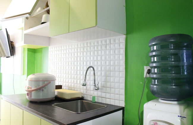 Compact Studio Room The Jarrdin Cihampelas Apartment - Foto 7