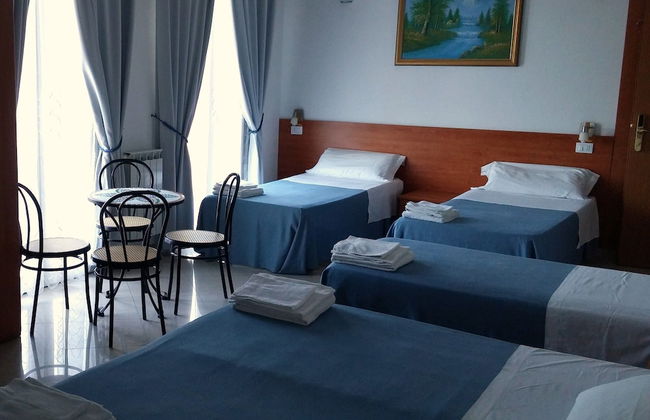Venice Mestre Tourist Accommodation, Quiet Room With Wifi and Free Parking - Foto 1