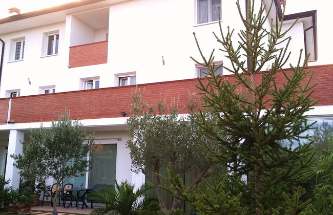 Venice Mestre Tourist Accommodation, Quiet Room With Wifi and Free Parking - Foto 17