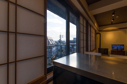 Photo 3 - Tanuki Luxury Apartments