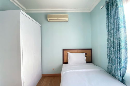 Photo 9 - Cozy Furnished 3Br At Grand Setiabudi Apartment