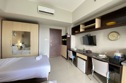 Photo 1 - Cozy Studio Room At Skyland City Jatinangor Apartment