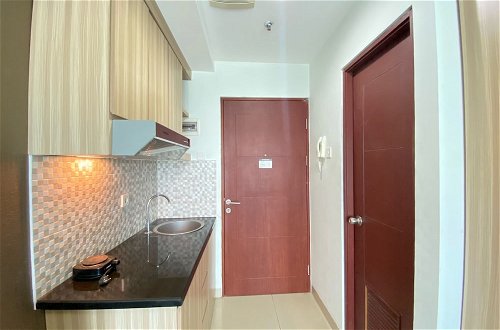 Foto 8 - Comfy Studio Room At Apartment Taman Melati Jatinangor