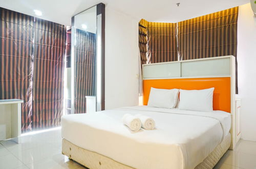 Foto 1 - Fully Furnished and Spacious 3BR Apartment at Mangga Dua Residences