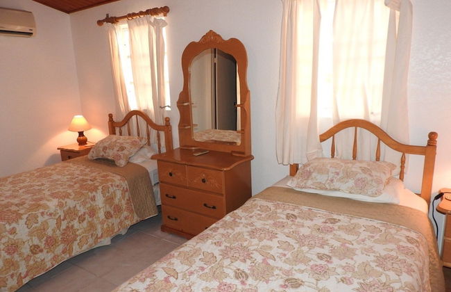 Villa 230C at Jolly Harbour - Foto 2