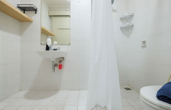Comfy And Minimalist Studio At City Home Moi Apartment - Foto 9