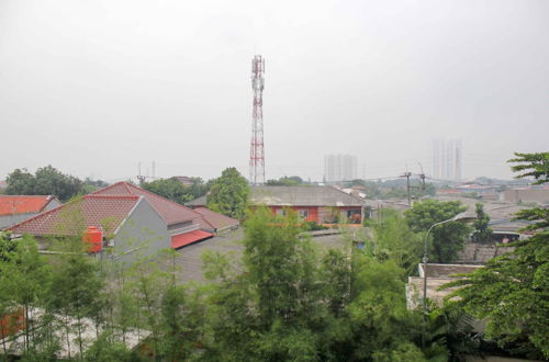 Photo 16 - Cozy Stay Studio Apartment (No Kitchen) At Metropark Condominium Jababeka