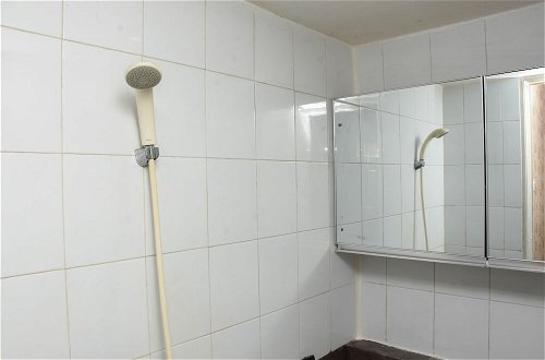 Photo 10 - Comfort Living 1Br At Green Pramuka City Apartment