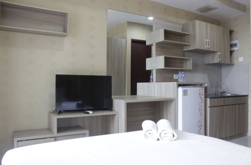 Photo 11 - Minimalist Studio Room Apartment At Taman Melati Jatinangor