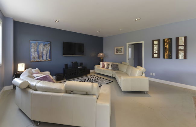 Lakefront Holiday Home - Foto 9