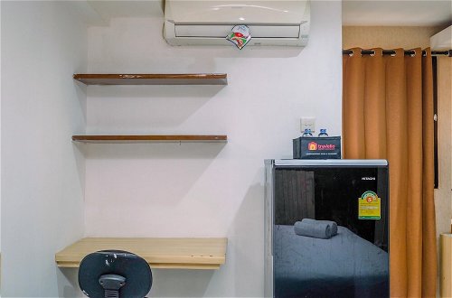 Foto 7 - Cozy And Simply Studio At Kebagusan City Apartment