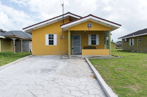 Photo 41 - Ocho Rios Beach House at Dax Hall