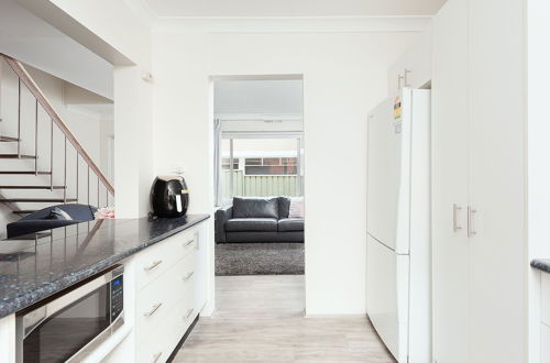 Photo 8 - Comfy & Convenient Homebush West