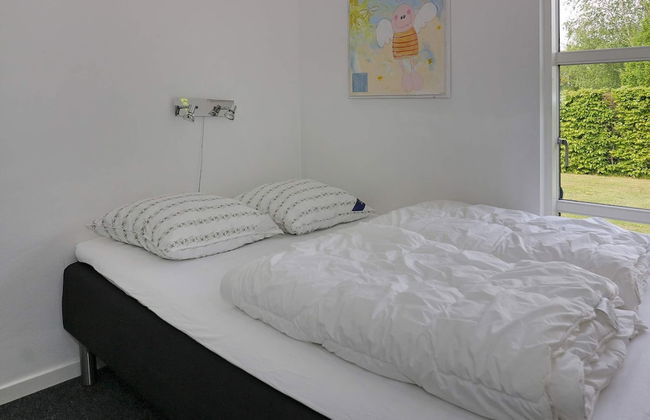 8 Person Holiday Home in Hadsund - Foto 4