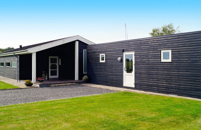8 Person Holiday Home in Hadsund - Foto 18