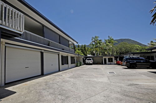 Photo 19 - Rare Modern Unit with Private Fenced Garden Close to the Beach PC3
