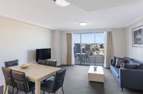 Photo 11 - Oaks Sydney Castlereagh Suites