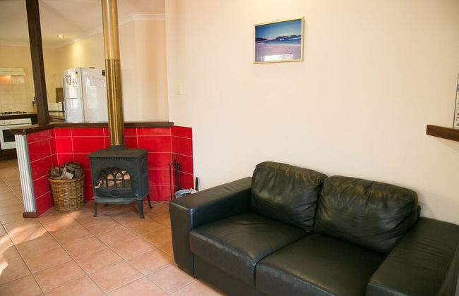 Wyadup Brook Cottages - Photo 8