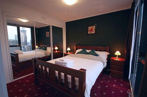 Photo 10 - Melbourne Stays - City Point Suite