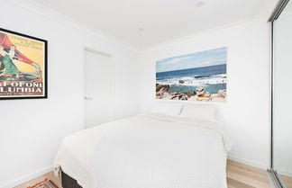 Photo 2 - Right on Bondi H340