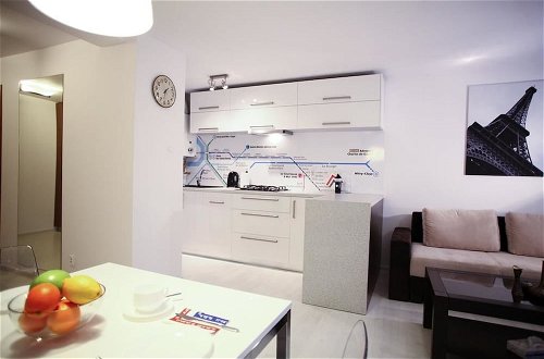 Foto 5 - Apartment Bright & Comfy