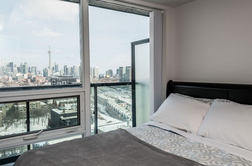 Photo 37 - Life Suites Soho 2 Bed - 2 Bath CN Tower View