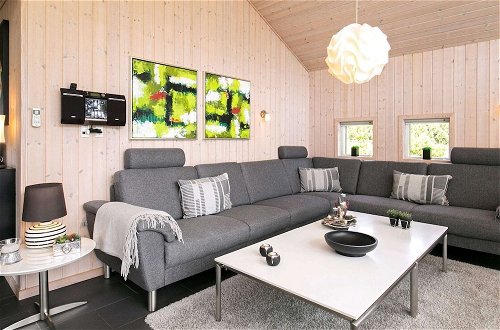 Photo 4 - 8 Person Holiday Home in Blavand