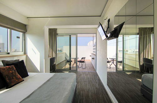 Foto 2 - Phaedrus Living Luxury Suite Nicosia 503