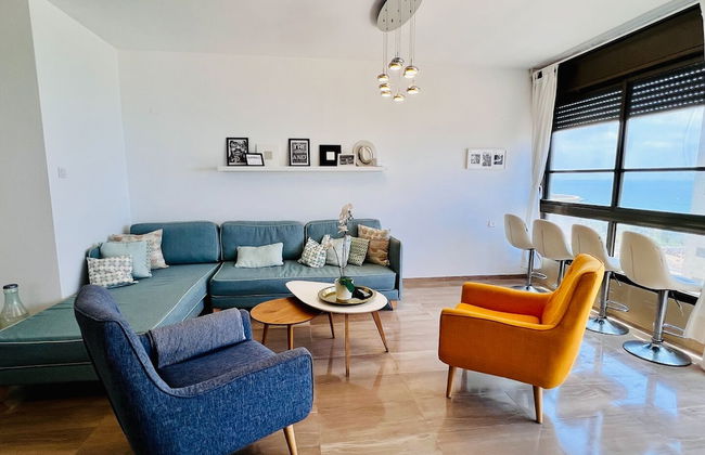 Elegant Apt with Balcony & Sea View by FeelHome - Foto 15