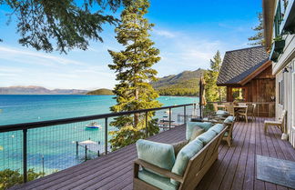 Foto 1 - Mesmerizing Meeks Bay Outdoor Waterfront Deck