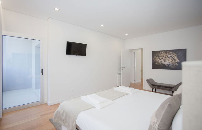 Liiiving -Luxury River View Apartment XI - Photo 9