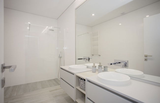 Liiiving -Luxury River View Apartment XI - Photo 36