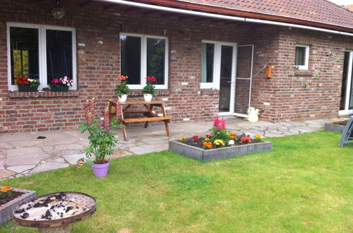 Foto 29 - Dreamy Holiday Home in Sweikhuizen With Swimming Pool, Garden