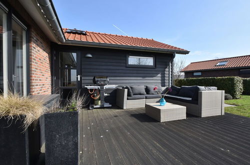 Photo 9 - Alluring Holiday Home in Kattendijke With Terrace and Garden