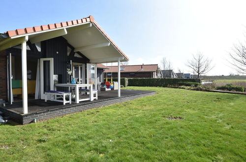 Photo 21 - Alluring Holiday Home in Kattendijke With Terrace and Garden