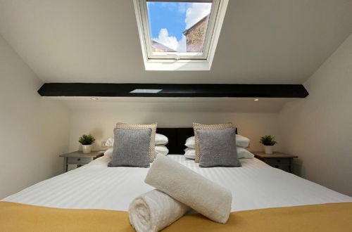 Photo 2 - King Street Serviced Apartments