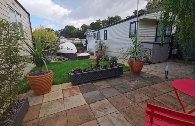 Lakes and Woodlands Overstone Holiday Park - Foto 38