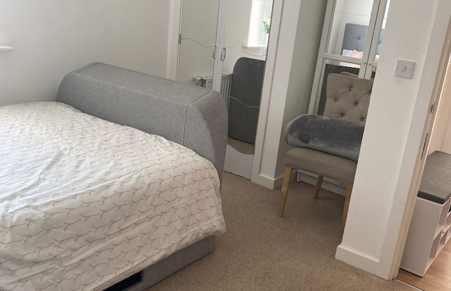 Captivating 1-bed Apartment in Barking - Foto 8