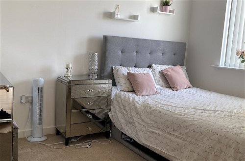Foto 7 - Captivating 1-bed Apartment in Barking