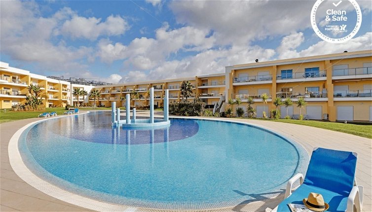 Foto 1 - Albufeira Paradise With Pool by Homing